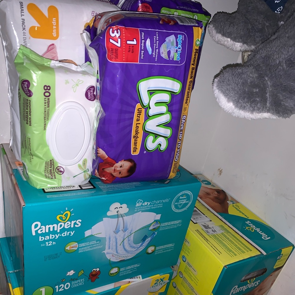 Pampers and wipes.